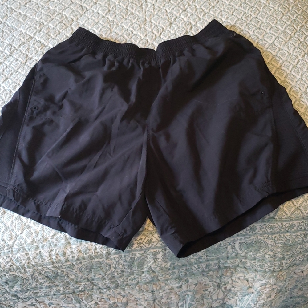 Columbia Athletic shorts. Size Medium/6